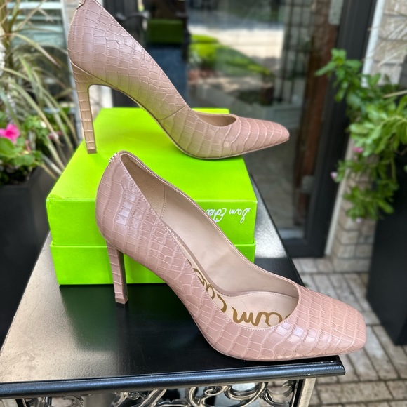 Sam Edelman crocodile print heel. - Picture 4 of 6